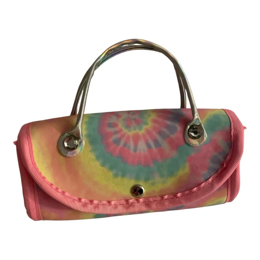 The Children's Place set of Rainbow Tie-Dye Case and heart shaped tinted lenses